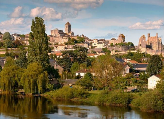 3 jours sur le GR®100, au cœur de l’Histoire de la Guerre de 100 ans